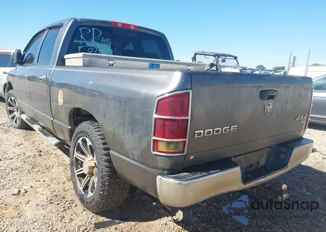 2004 Dodge Ram 1500 Slt/Laramie z USA, uszkodzony, nr VIN 1D7HU18DX4J134573
